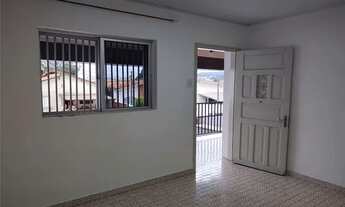 Imagem 4: Casa familiar com 2 quartos, espaço verde e edícula!