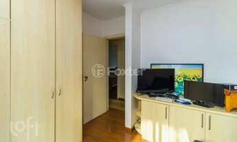 Imagem 8: Apartamento para venda possui 58 metros quadrados com 3 quartos em São João - Porto Alegre