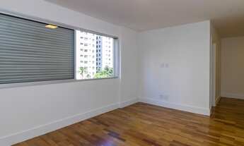 Imagem 6: VENDO Lindo apartamento reformado com 149 m2 ,3 quartos sendo 01 suíte e 01 vaga J.Paulist