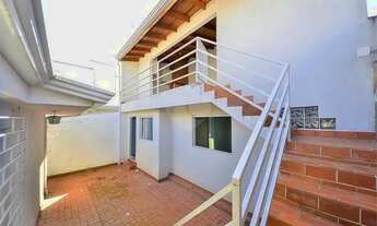 Imagem 6: Casa para venda possui 175 metros quadrados com 4 quartos em Uberaba - Curitiba - PR