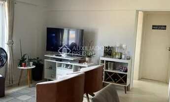 Imagem 2: Apartamento para venda com 77 metros quadrados com 2 quartos em Carianos - Florianópolis