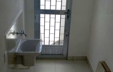 Imagem 2: Casa para aluguel tem 80 metros quadrados com 3 quartos em Campo Grande - Rio de Janeiro