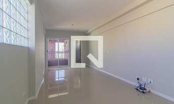 Imagem 2: Apartamento para Aluguel - São João do Rio Vermelho, 2 Quartos, 32 m2