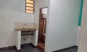 Imagem 3: Kitnet Casa com 1 banheiro