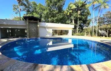 Imagem 2: LOCAÇÃO CASA TÉRREA CHÁCARA FLORA - 4 DORM - 10 VGS - JARDIM - PISCINA - ESPAÇO GOURMET