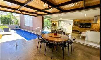 Imagem 16: Casa de condomínio para venda possui 437 metros quadrados com 4 quartos