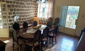 Imagem 7: Linda casa estilo castelo