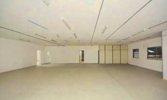 Imagem 6: Galpão com Acesso para Duas Ruas ? 4.655 m² ? Belém, Zona Leste