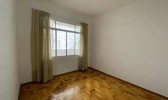 Imagem 7: Terreno amplo com 690m², com duas casas construídas para moradia ou investyirdores!!