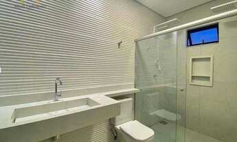 Imagem 6: Casa Nova e Moderna com Pé direito duplo, Piscina e Churrasqueira no Guarapark.