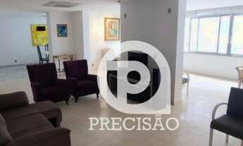 Imagem 3: Apartamento com 4 dormitórios (atualmente com 3 - sendo um deles uma mega suíte) à venda