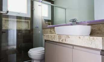 Imagem 2: Casa de condomínio sobrado para venda possui 300 metros quadrados com 4 quartos