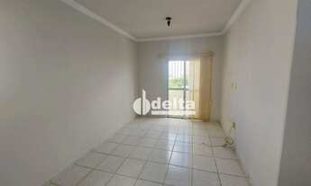 Imagem 3: Apartamento com 3 dormitórios para alugar, 98 m² por R$ 1.300,00/mês - Brasil - Uberlândia