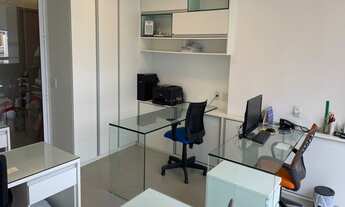 Imagem 5: Sala comercial com móveis fixo e ar condicionado