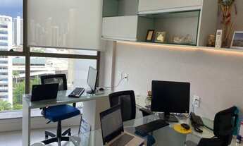 Imagem 7: Sala comercial com móveis fixo e ar condicionado