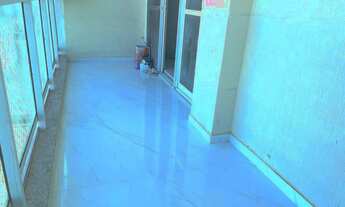 Imagem 2: BARRA LE PARC 2 QUARTOS (1 SUÍTE), REFORMADO, REFORMADO, ANDAR BAIXO, ARMÁRIOS, 02 VAGAS