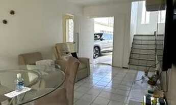 Imagem 2: Casa de condomínio para venda tem 280 metros quadrados com 3 quartos