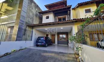 Imagem 2: Casa para Venda - 300m², 5 dormitórios, sendo 1 suites, 4 vagas - Portal do Guarujá