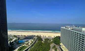 Imagem 2: Apartamento para aluguel e venda possui 210 metros quadrados com 4 quartos