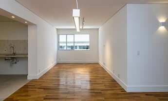 Imagem 2: VENDO Lindo apartamento reformado com 149 m2 ,3 quartos sendo 01 suíte e 01 vaga J.Paulist