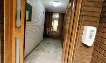 Imagem 2: Apartamento Térreo 3 dormitórios com suíte no bairro Moinhos de Vento em Porto Alegre