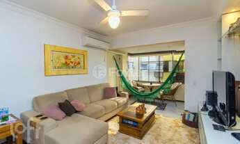 Imagem 12: Apartamento para venda possui 58 metros quadrados com 3 quartos em São João - Porto Alegre