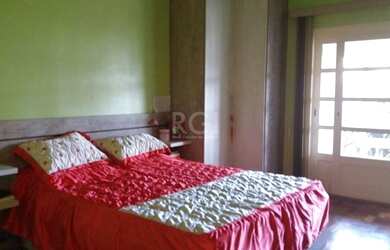 Imagem 7: Sobrado para Venda - 307m², 3 dormitórios, 4 vagas - Menino Deus