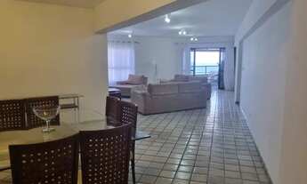 Imagem 4: Apartamento para aluguel possui 213 metros quadrados com 4 quartos em Boa Viagem - Recife