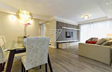 Imagem 2: Apartamento para venda tem 119 metros quadrados com 3 quartos em Água Verde - Curitiba - P