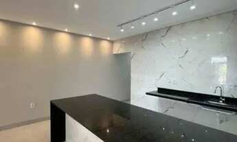 Imagem 2: Casa com 3 quartos e 2 banheiros no bairro Aleixo