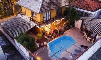 Imagem 2: Casa para aluguel possui 136 metros quadrados com 1 quarto em Rio Tavares - Florianópolis