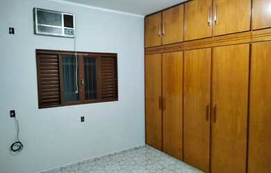 Imagem 6: Aluga Casa 3 Quartos, 176m2, Suíte imensa, 2 vagas, armários embutidos