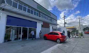 Imagem: Alugo ótimas lojas na Estrada do Monteiro