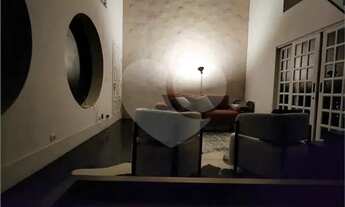 Imagem: Duplex com 5 quartos à venda ou para locação