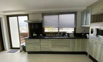 Imagem 3: Cobertura com 3 suítes e SPA externo, na Agronômica