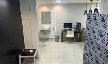 Imagem: Casa à venda com 3 quartos, sendo 1 suíte