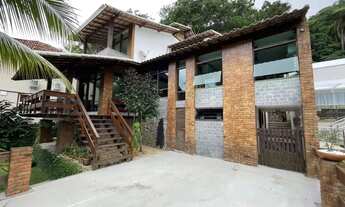 Imagem 2: Casa com 4 quartos à venda por R$ 1.390.000 - Piratininga - Niterói/RJ
