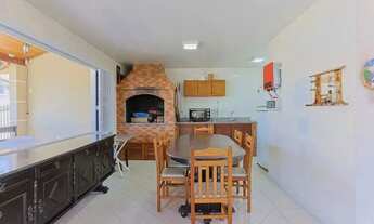 Imagem 7: LG/Imóvel para venda possui 295 metros quadrados com 4 quartos em Trindade - Florianópolis