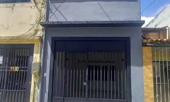 Imagem 2: CASA DE 2 PAVIMENTOS NA TRAVESSA 9 DE JANEIRO. ÁREA PRIVATIVA DE 166,78. 01 VAGA DE GARAGE