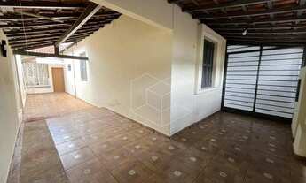 Imagem 2: Casa com 3 dormitórios para alugar, 1 m² por R$ 1.600,00/mês - Centro - Jaú/SP