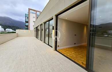 Imagem 3: Cobertura linear 4 quartos Leblon