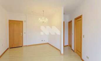 Imagem 4: Apartamento com sacada e churrasqueira próximo à Praça da Espanha