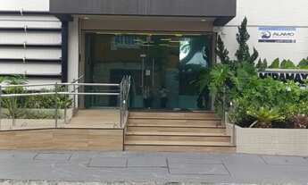 Imagem 2: Apartamento com 02 quartos e área de lazer no Miramar