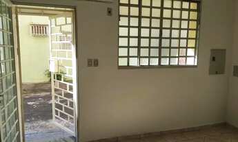 Imagem 7: ALUGA-SE UMA SUITE NO CENTRO OU SALA COMERCIAL