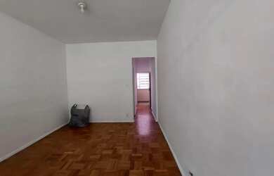 Imagem 2: Apto Centro, amplo, fino trato, Rua Paulo Barbosa, excelente preço - Petrópolis - RJ