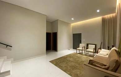 Imagem 4: Casa alto padrão em condomínio