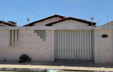 Imagem: Casa à venda em rua pública, AEROPORTO