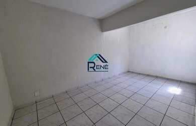 Imagem 5: Oportunidade! Casa com Edícula e 3 Quartos no Jardim Rosolém 210m² de Espaço!