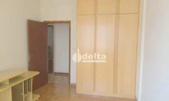Imagem 6: Apartamento com 3 dormitórios à venda, 198 m² por R$ 370.000,00 - Centro - Uberlândia/MG