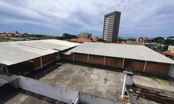 Imagem 5: Terreno de 2.400 metros quadrados, com área coberta de 800 metros quadrados